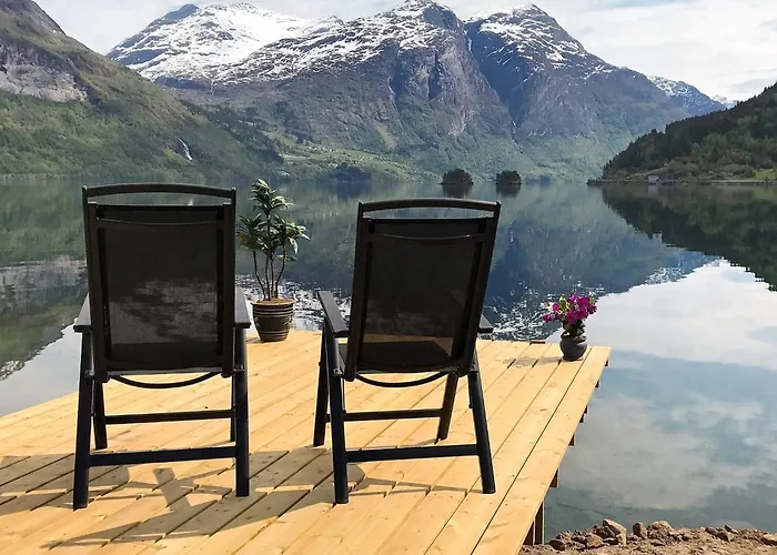 3 Person In Stryn-by Traum * Stryn